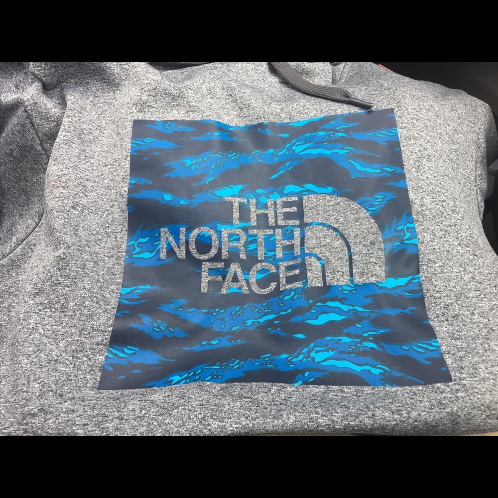 North face sweatshirt excellent condition .